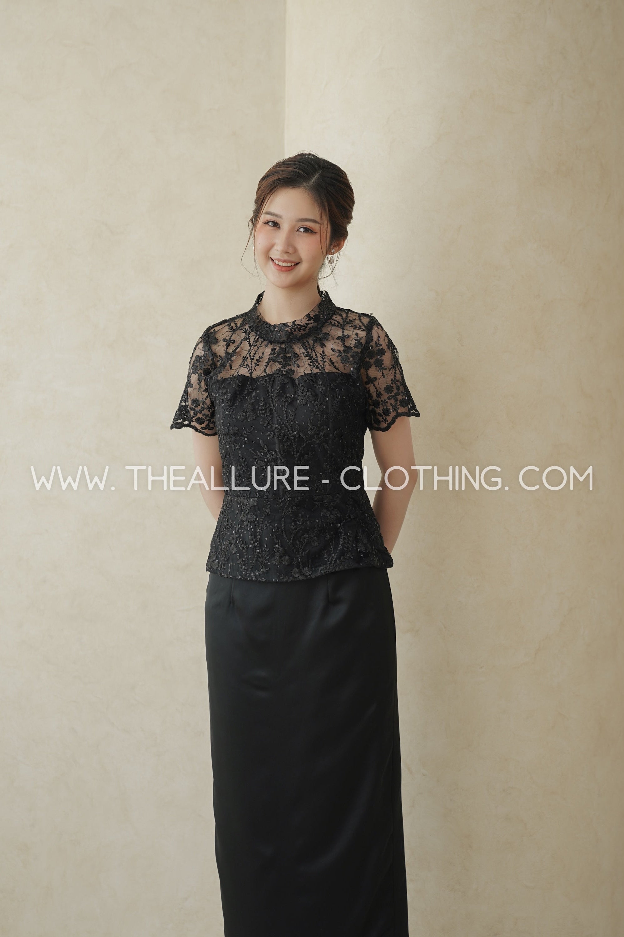 Auria Dress