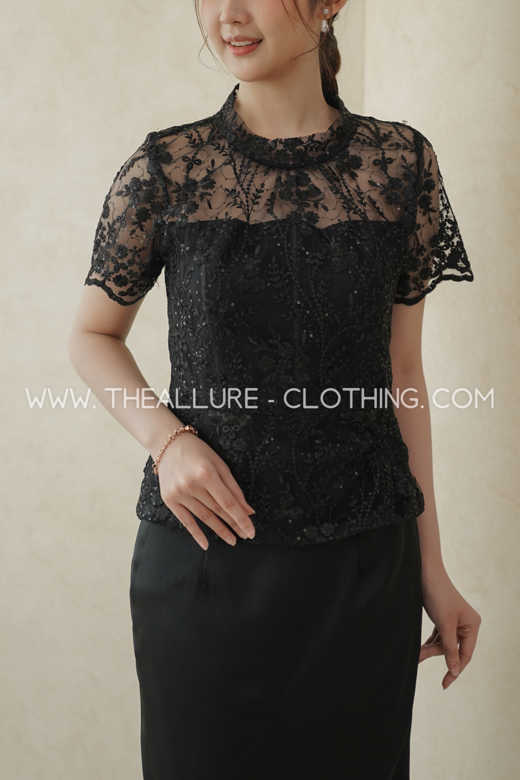 Auria Dress