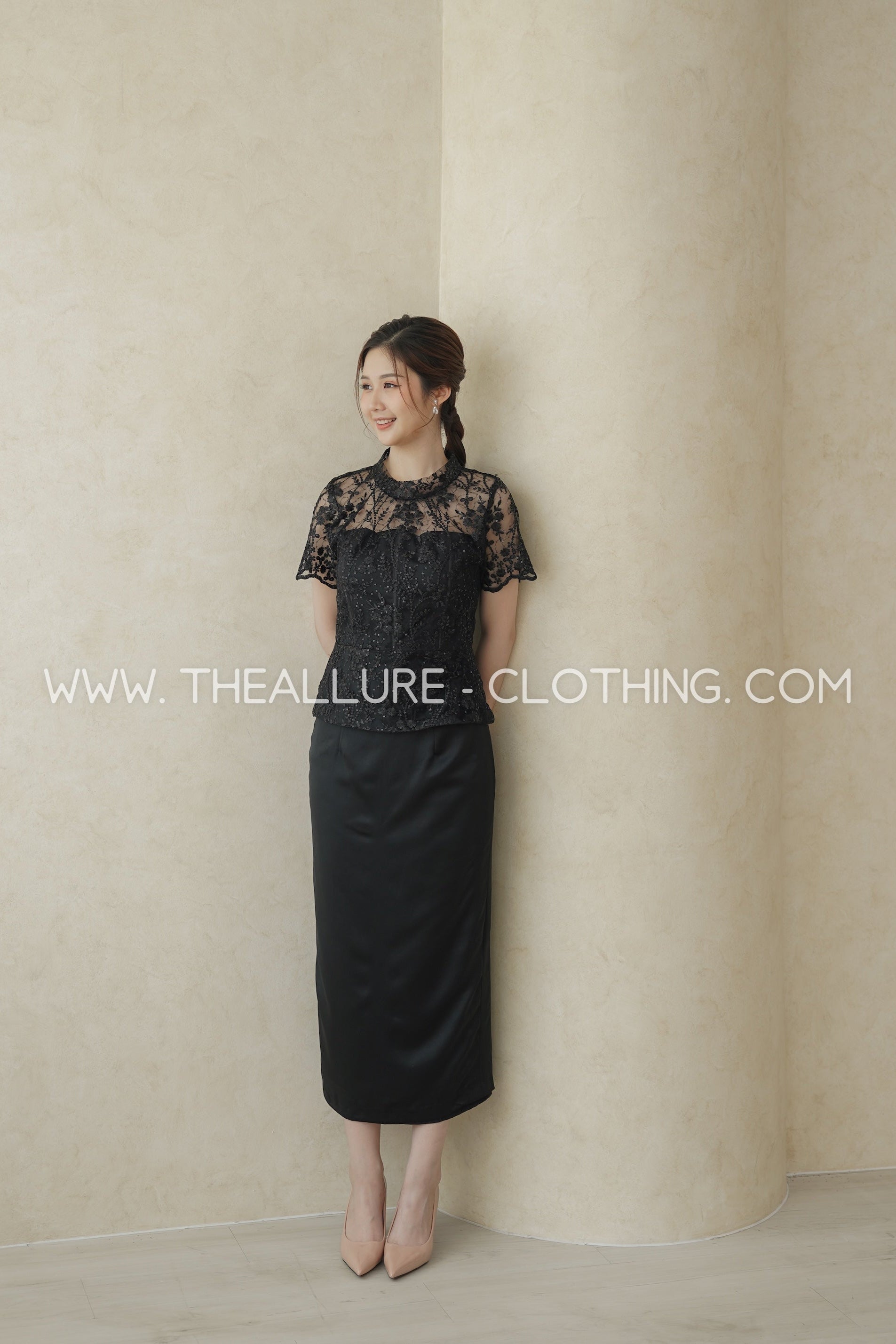 Auria Dress