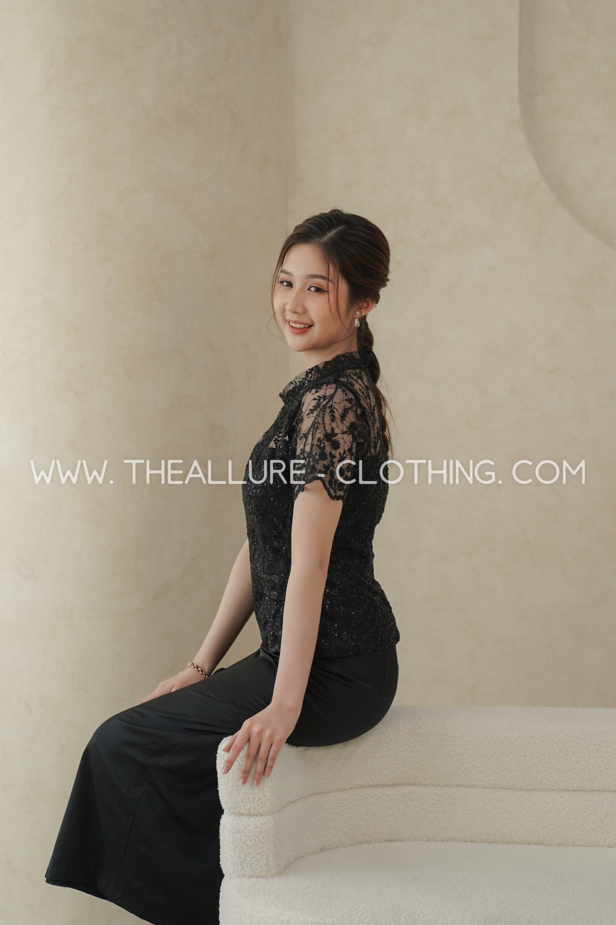 Auria Dress